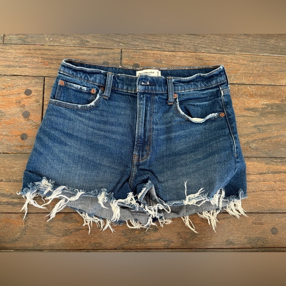 Abercrombie & Fitch The Cutoff Short High Rise Size 6 Frayed Hem Jean Shorts